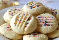 Buttery Whipped Shortbread Cookies That Melt in Your Mouth