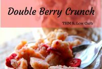 Double Berry Crunch Dessert with Strawberries and Blueberries