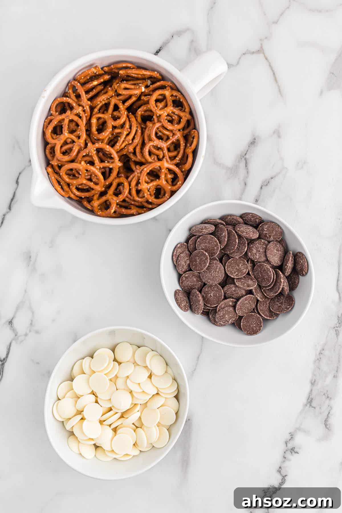 ingredients needed to make chocolate covered pretzels