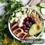The best Mediterranean chicken quinoa bowl.