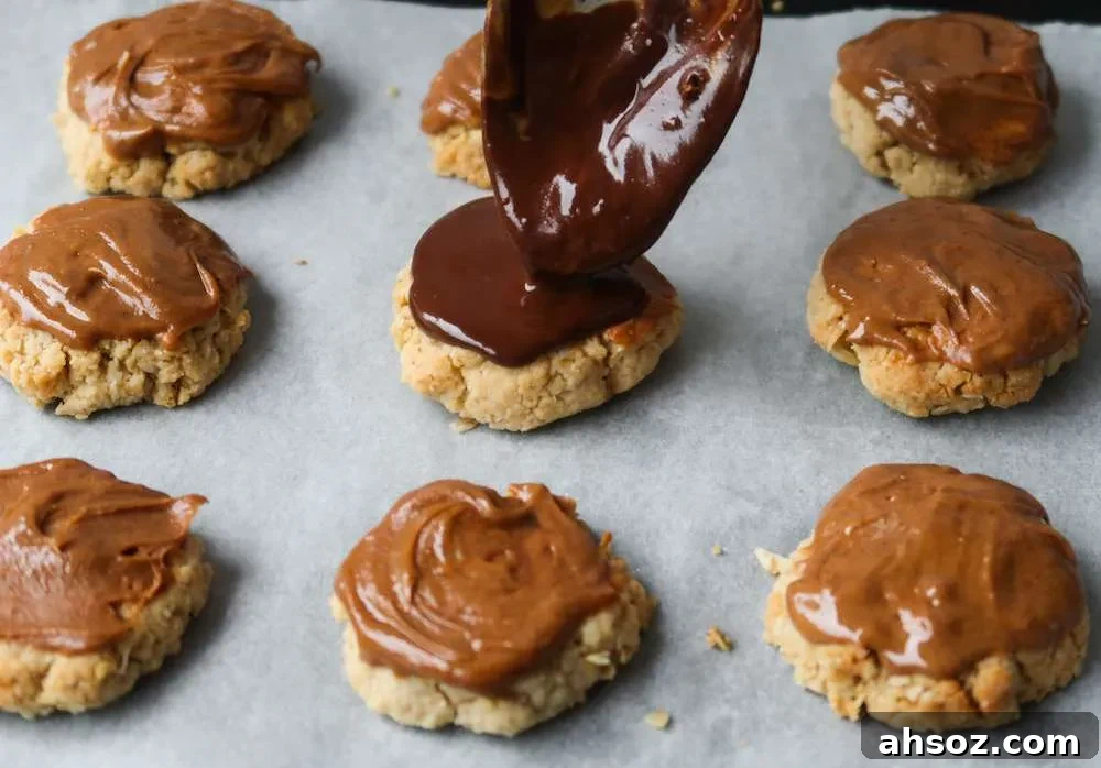 Easy healthy shortbread cookies! This simple vegan cookie recipe is made with almond flour, oats, coconut oil and maple syrup and is a delicious healthy dessert!